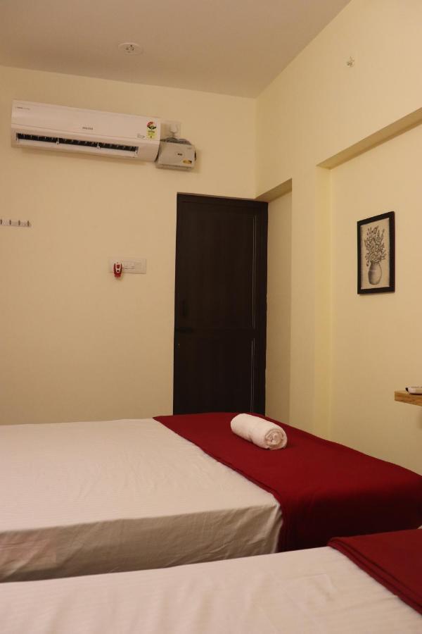 Grand Suites Srirangam Tiruchirappalli Exterior foto